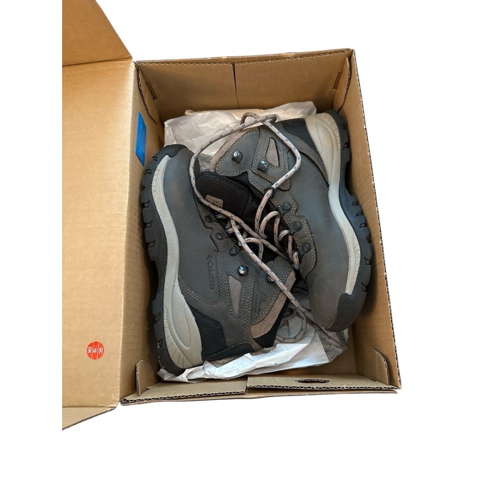Columbia Newton Ridge Hiking Boots Size 6